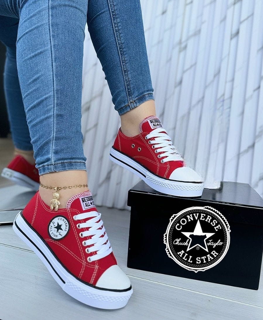 CONVERSE CHUCK TAYLOR ALL STAR + CAJA